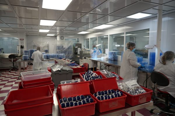 Contract Manufacturing for Medical Devices: A Complete Guide